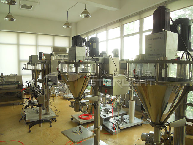 面粉粉劑灌裝機(jī)廠房?jī)?nèi)實(shí)拍