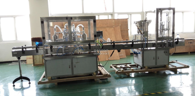 四頭食用油灌裝生產(chǎn)線