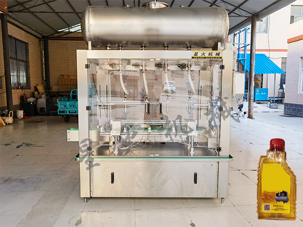 液體自動定量灌裝機細節(jié)圖 /></p>
<div id=